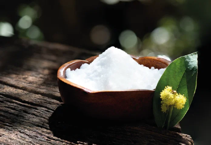 Camphor (sat Kafoor) Benefits,Side effects and their Uses