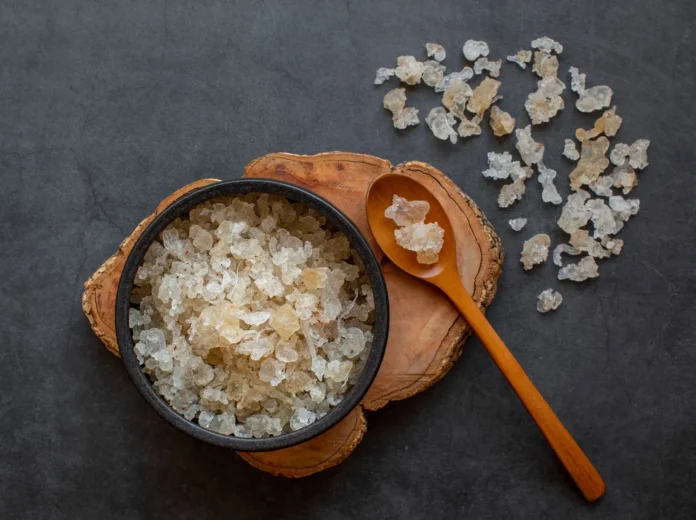 GOND KATIRA BENEFITS,SIDE EFFECTS AND THEIR USES